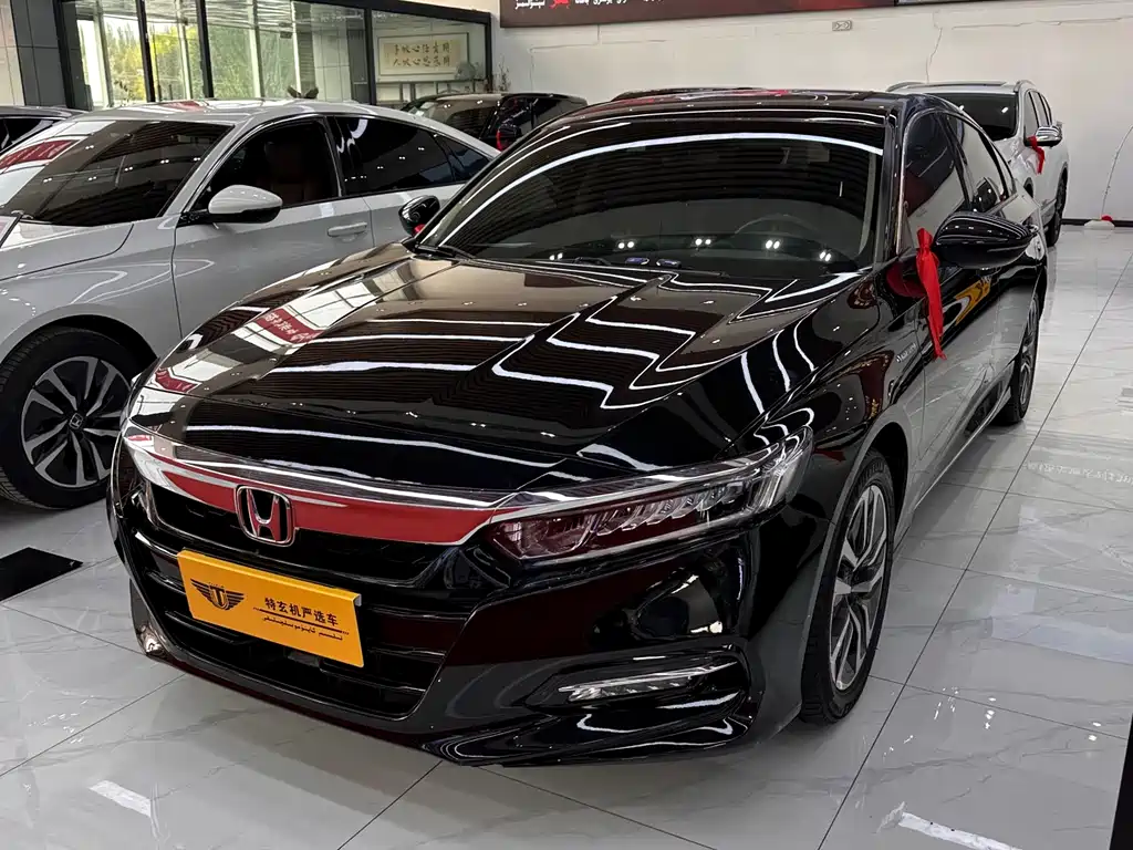 Honda Accord - фото 3