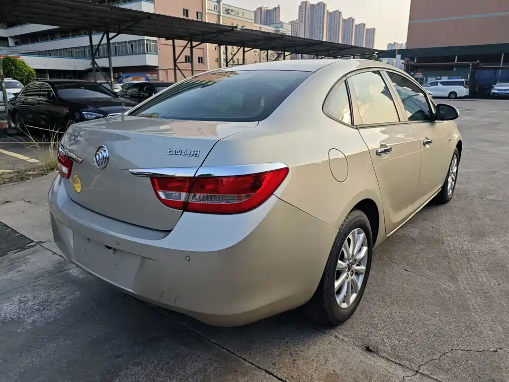 Buick Excelle — миниатюра 6