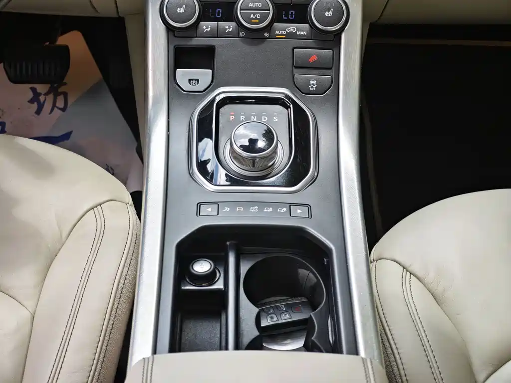 Land Rover Evoque (Import) — миниатюра 18