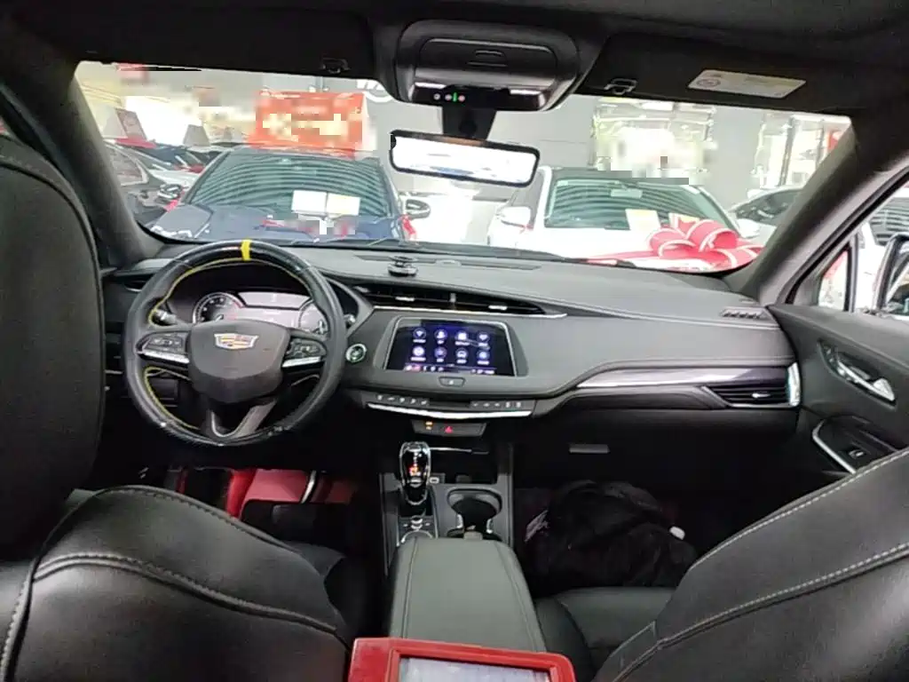 Cadillac XT4 2022 28T