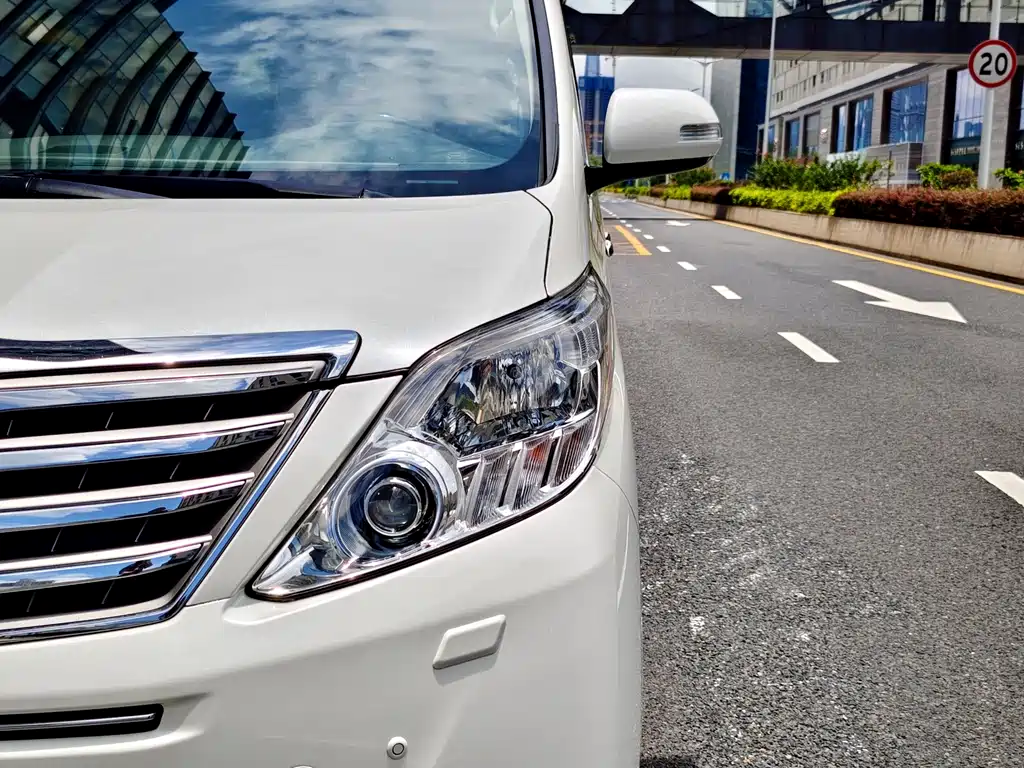 Toyota Alphard — фотографии объявления, Фото 17