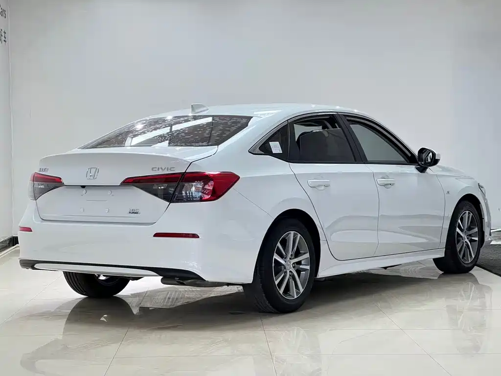 Honda Civic — миниатюра 4