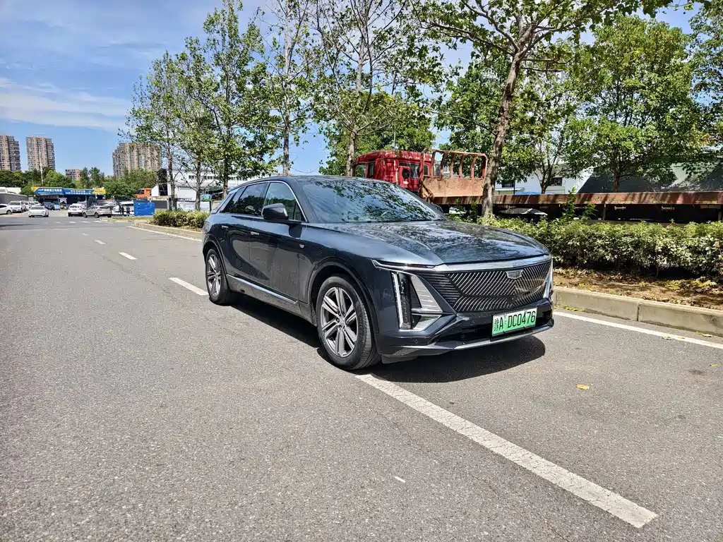 Cadillac Lyriq — миниатюра 3