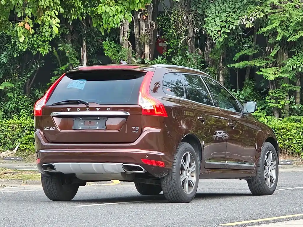 Volvo XC60 — миниатюра 9