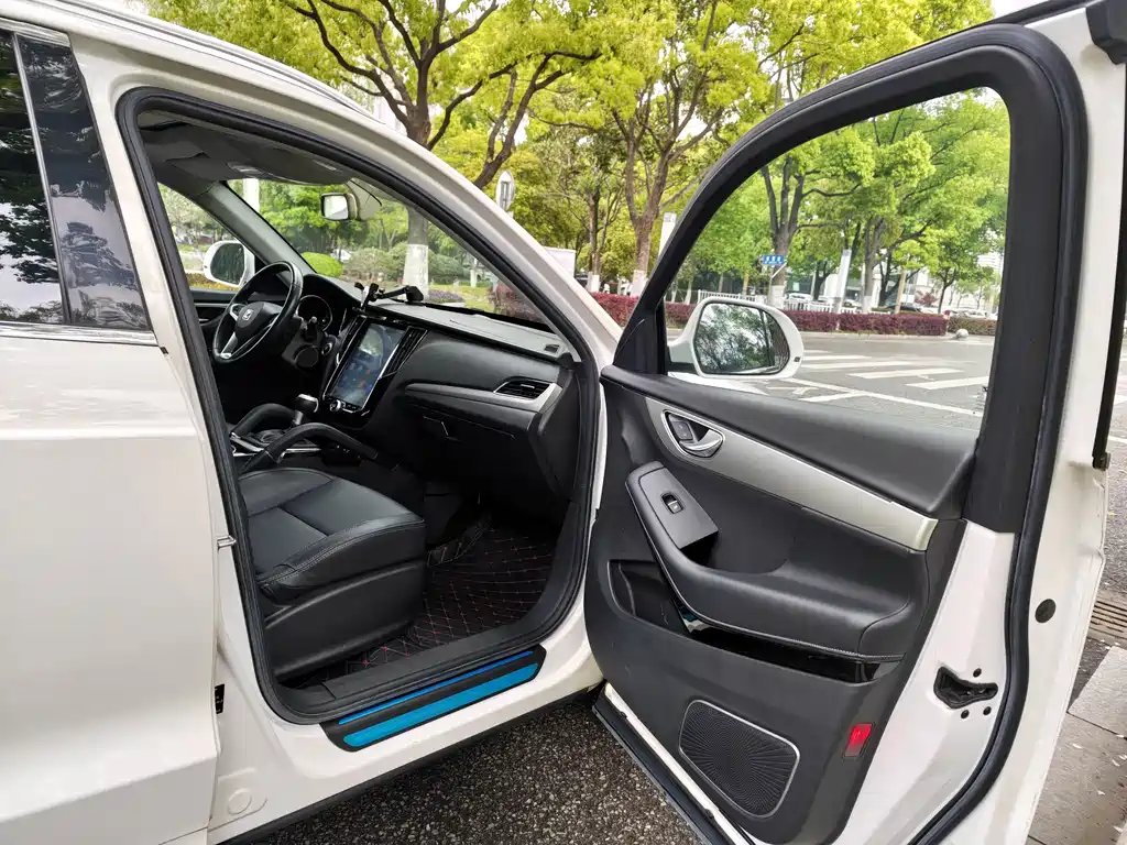 Zotye Zotye SR7 — миниатюра 16