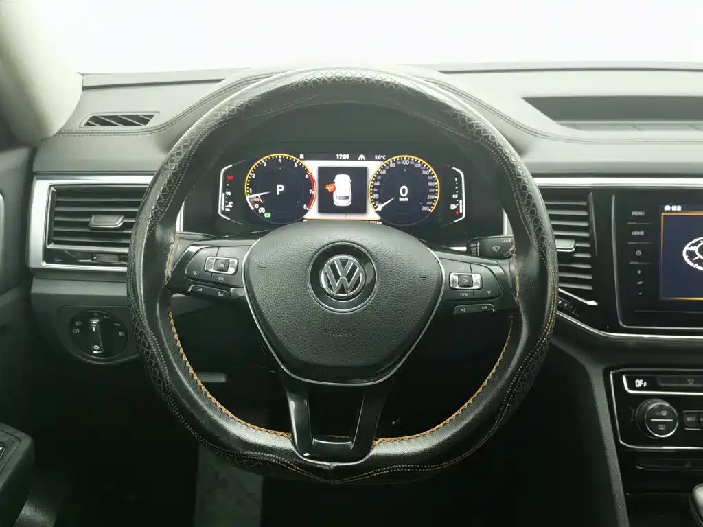 VOLKSWAGEN TOURANG