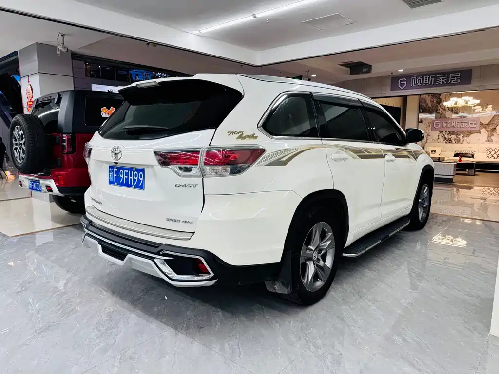 Toyota Highlander — миниатюра 6