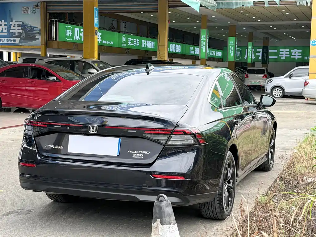 Honda Accord — миниатюра 11