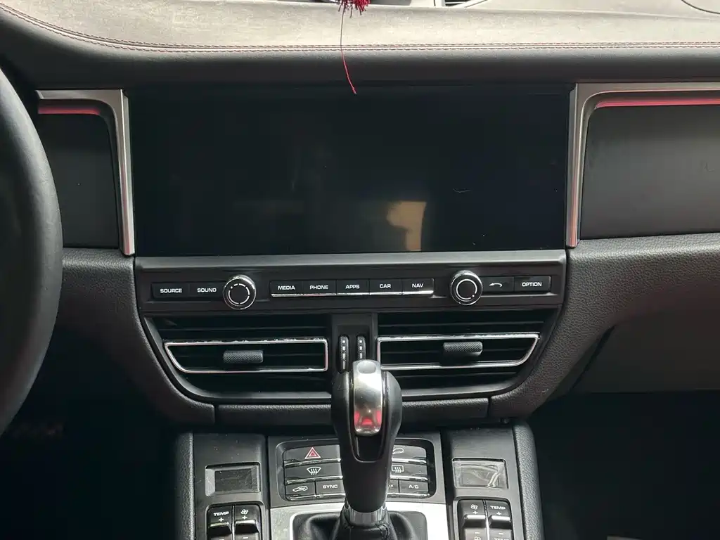 Porsche Macan — миниатюра 19