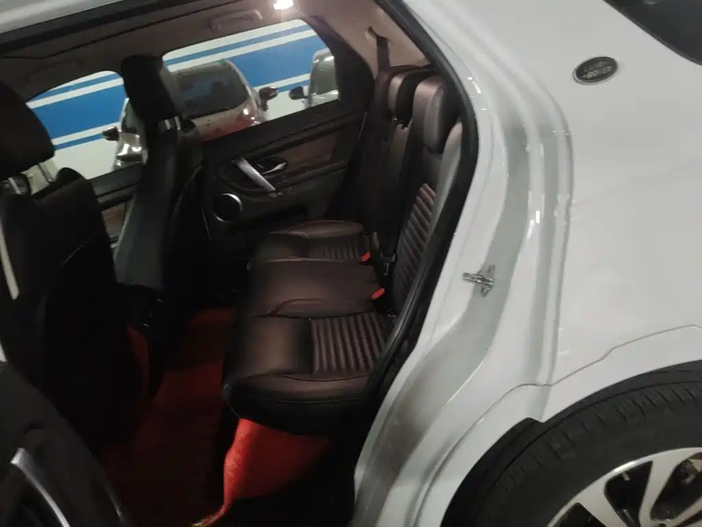 Land Rover Discovery Sport — миниатюра 19