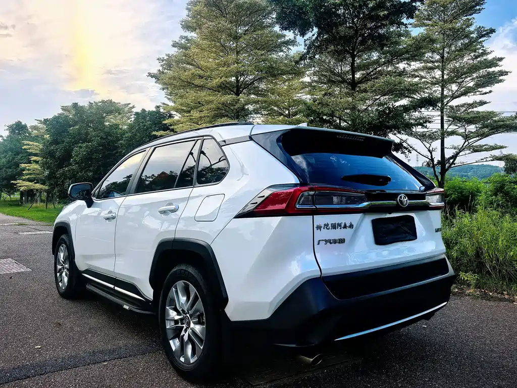 Toyota Wildlander — миниатюра 7