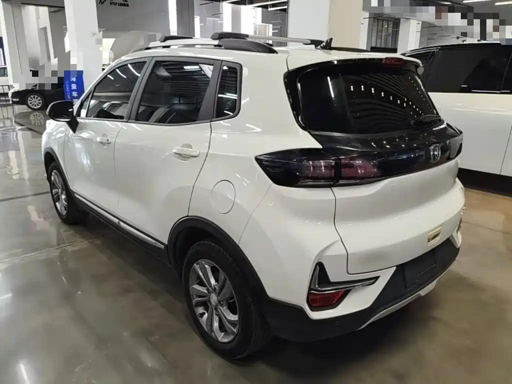 Changan CS15 — миниатюра 5