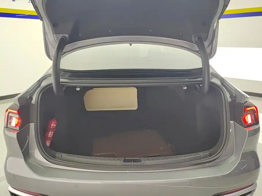 Ford Mondeo — миниатюра 4