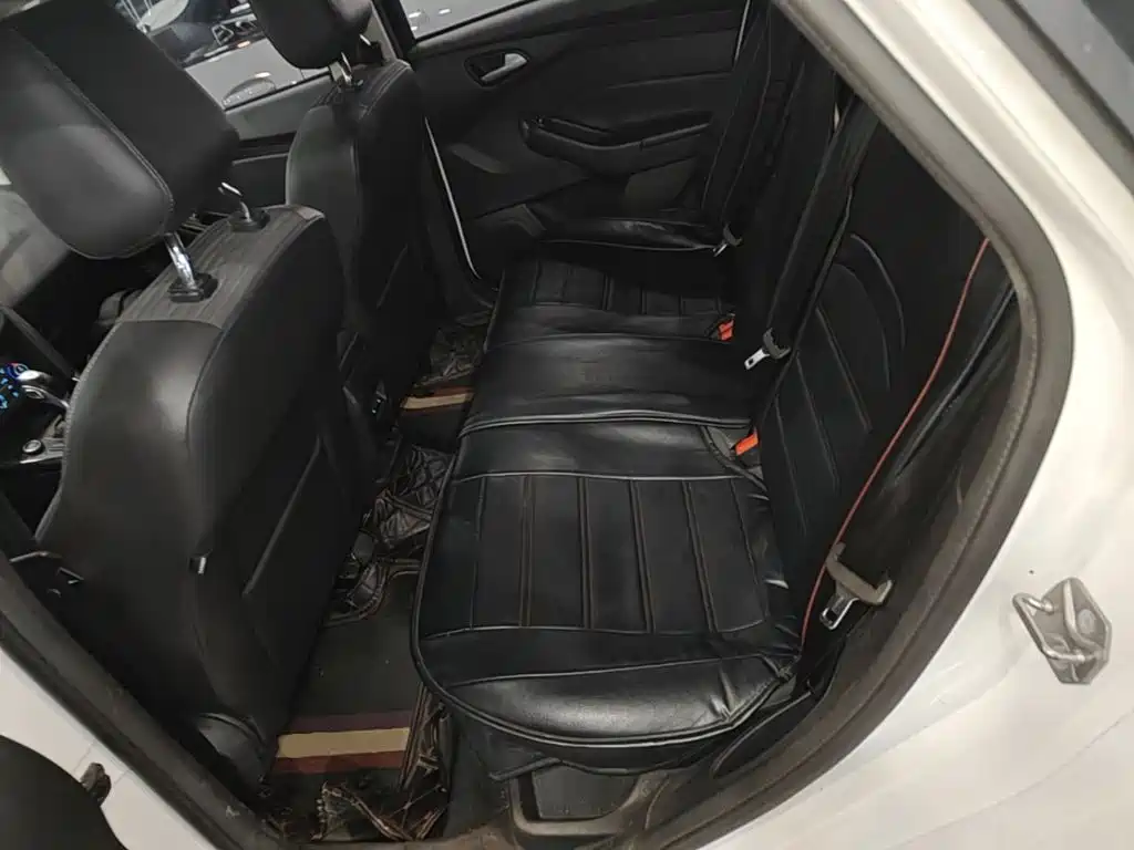 Ford Focus — миниатюра 17