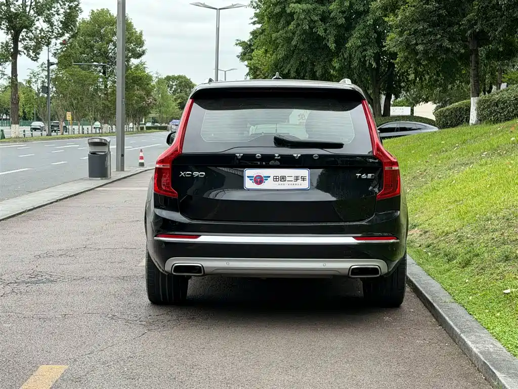 Volvo XC90 2020 T6 Luxury 7 мест