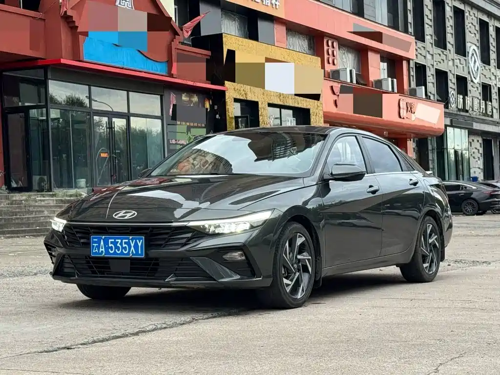 Hyundai Elantra — миниатюра 11