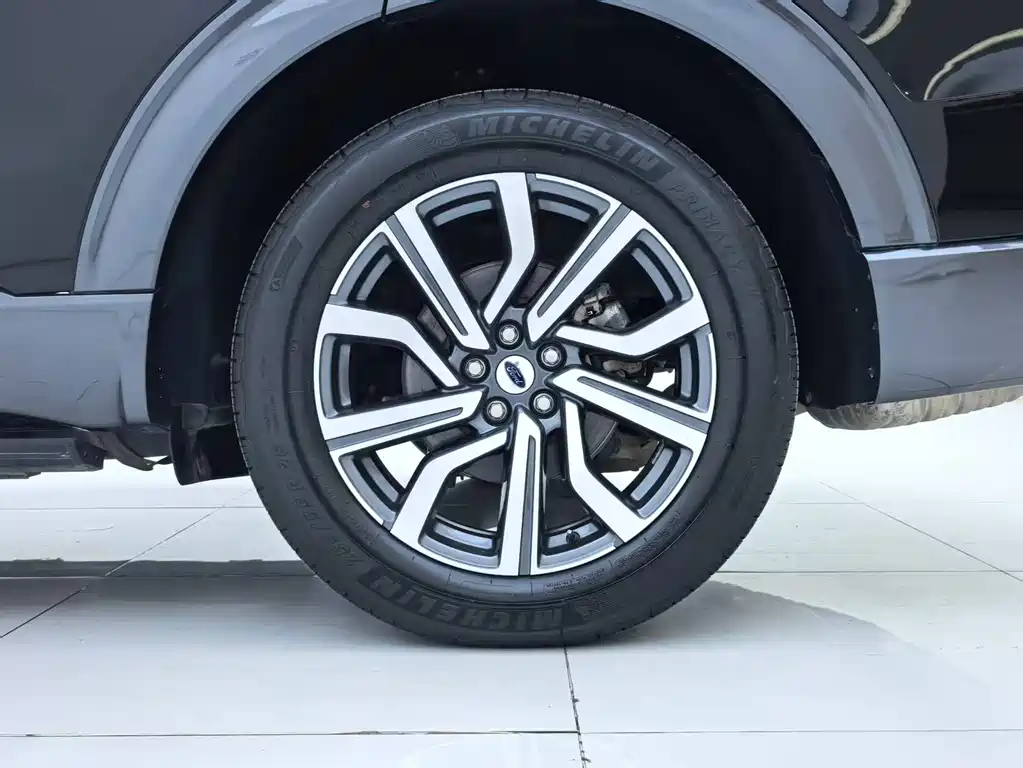 Ford Explorer — миниатюра 26