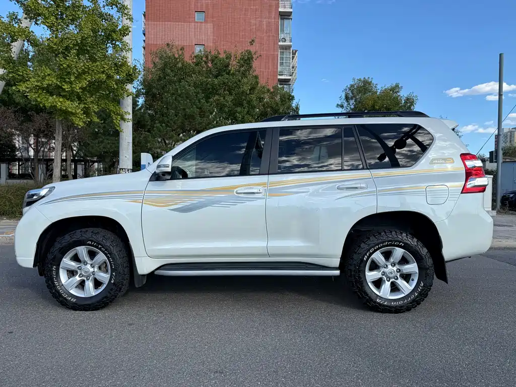 Toyota Prado — миниатюра 8