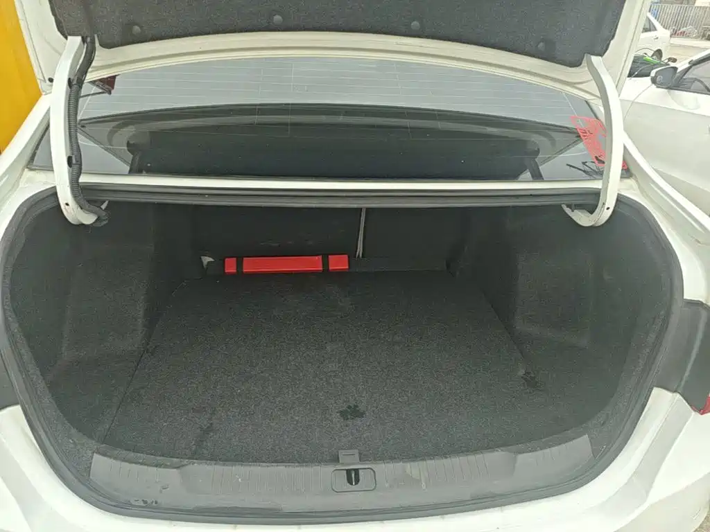 Buick Excelle — миниатюра 19
