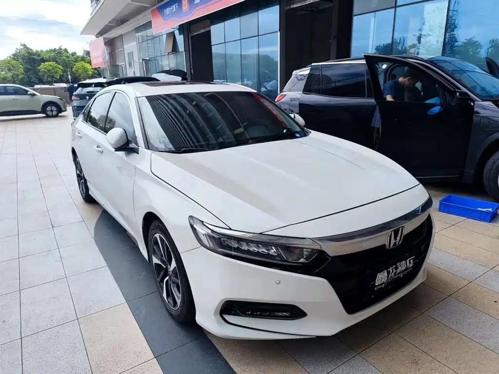Honda Accord — миниатюра 4