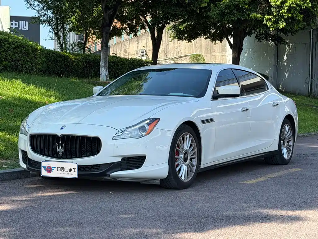 Maserati Quattroporte