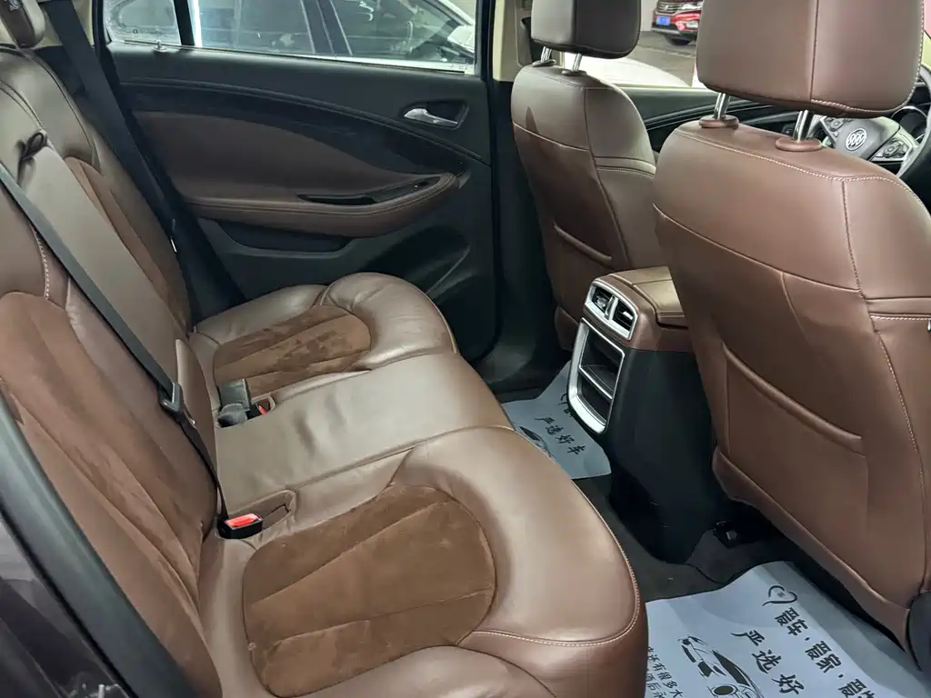 Buick Envision Plus — миниатюра 10