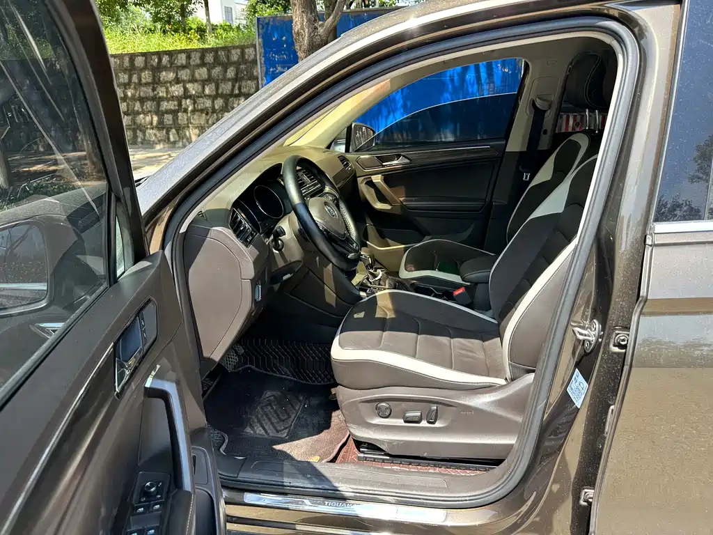 Volkswagen Tiguan L — миниатюра 7
