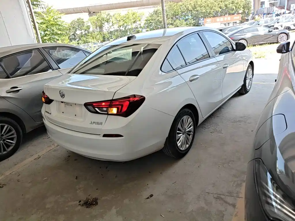 Buick Excelle — миниатюра 7