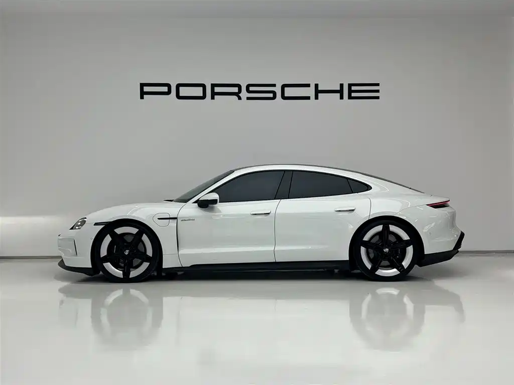 Porsche Taycan 2025 Taycan