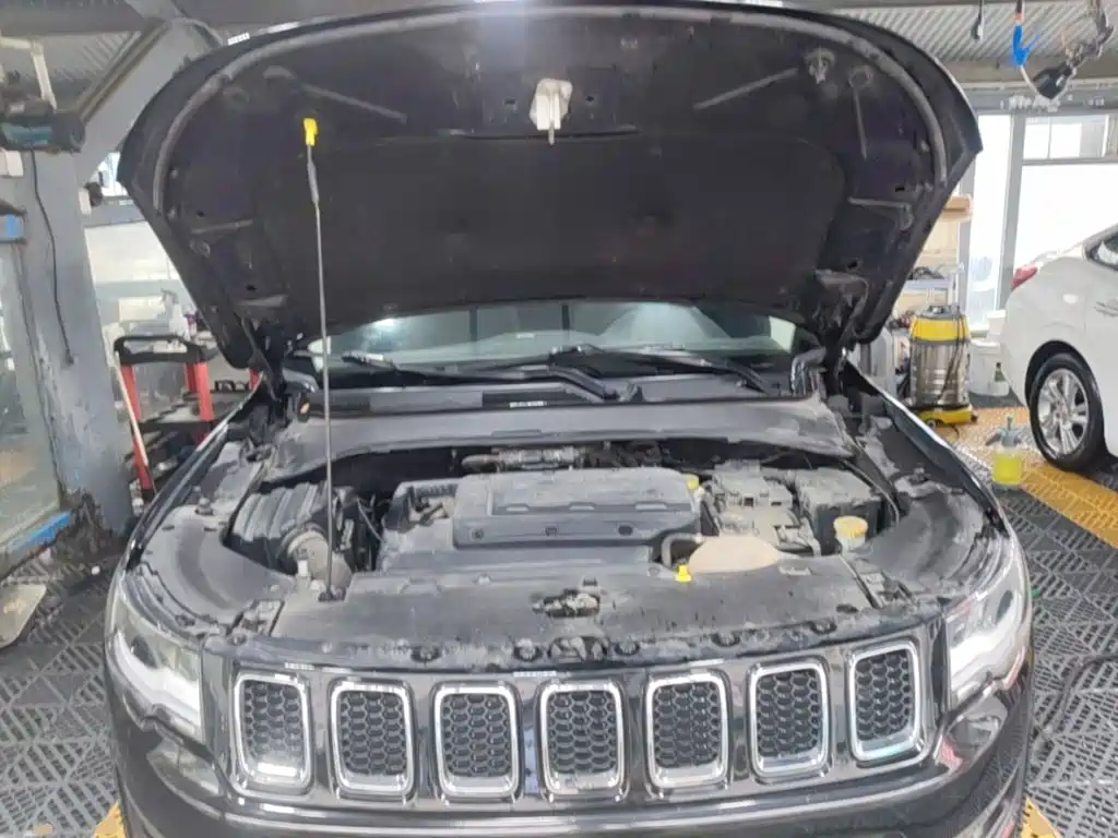 Jeep Compass — миниатюра 20