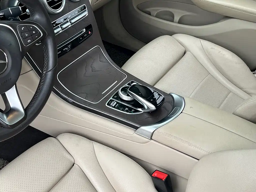 Mercedes-Benz GLC 2016 GLC 300 4MATIC