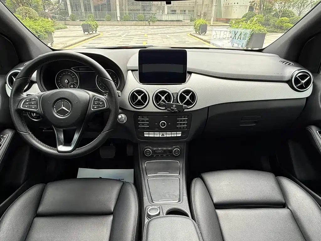 Mercedes-Benz B-Class B 2018 B 200 Fashion