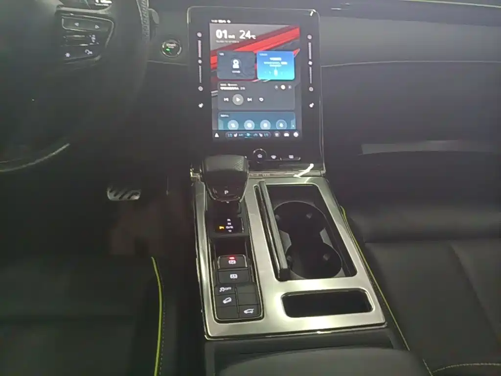 Roewe RX5 — миниатюра 14