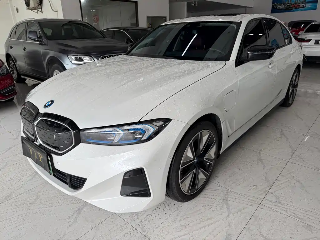 BMW i3 2024