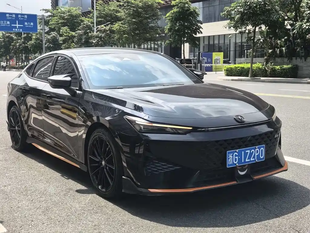 Changan UNI-V — миниатюра 3