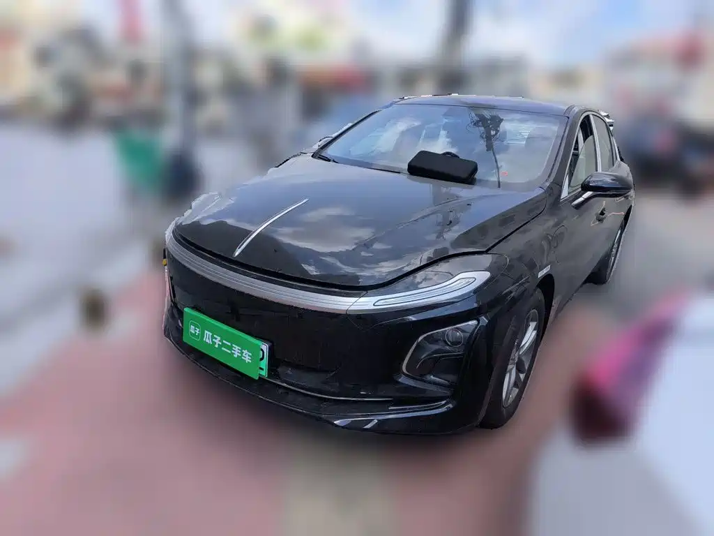 Hongqi Hongqi E-QM5