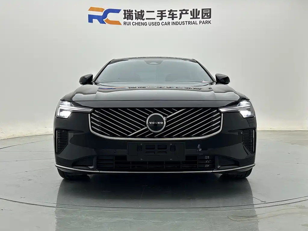 Volvo S90 — миниатюра 3