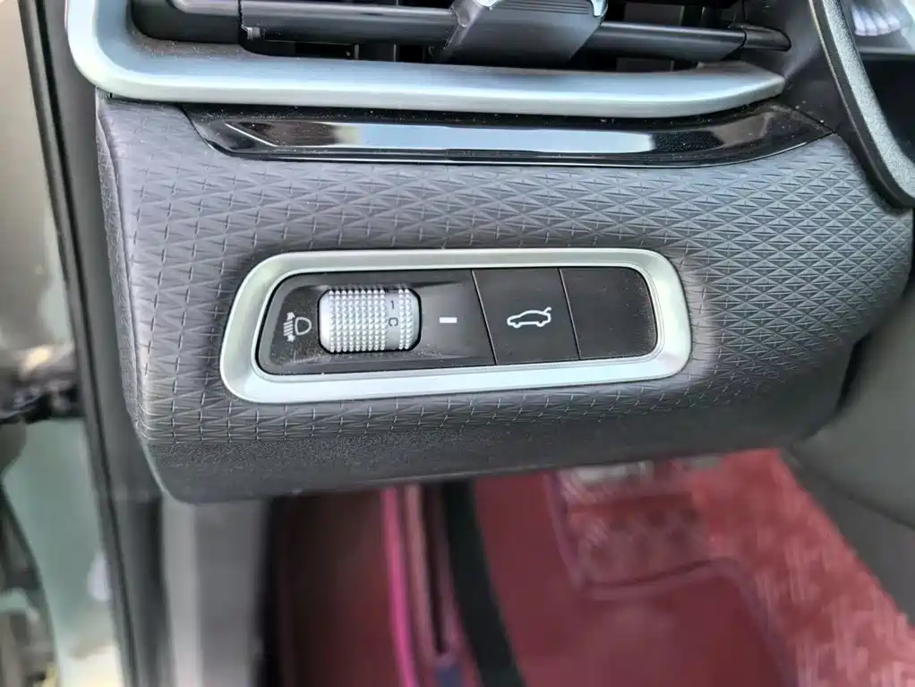 Geely Emgrand — миниатюра 14