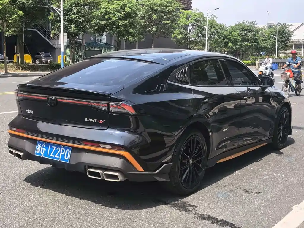 Changan UNI-V — миниатюра 9