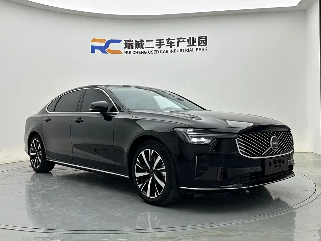 Volvo S90 — миниатюра 9