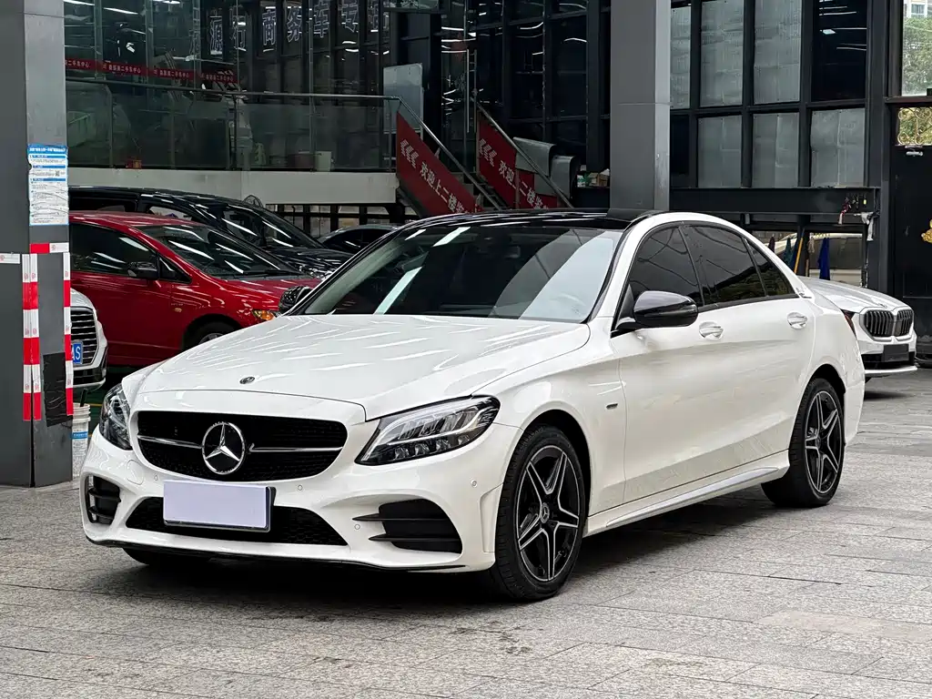 Mercedes-Benz C-Class 2021