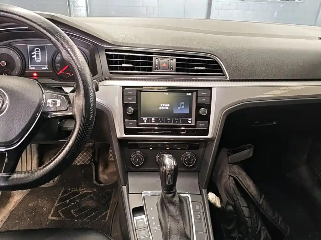 Volkswagen Lamando — миниатюра 13