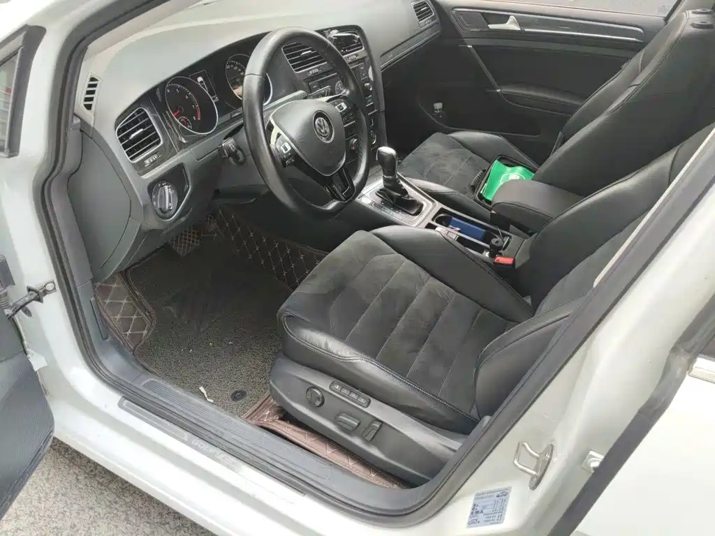 Volkswagen Golf — миниатюра 11