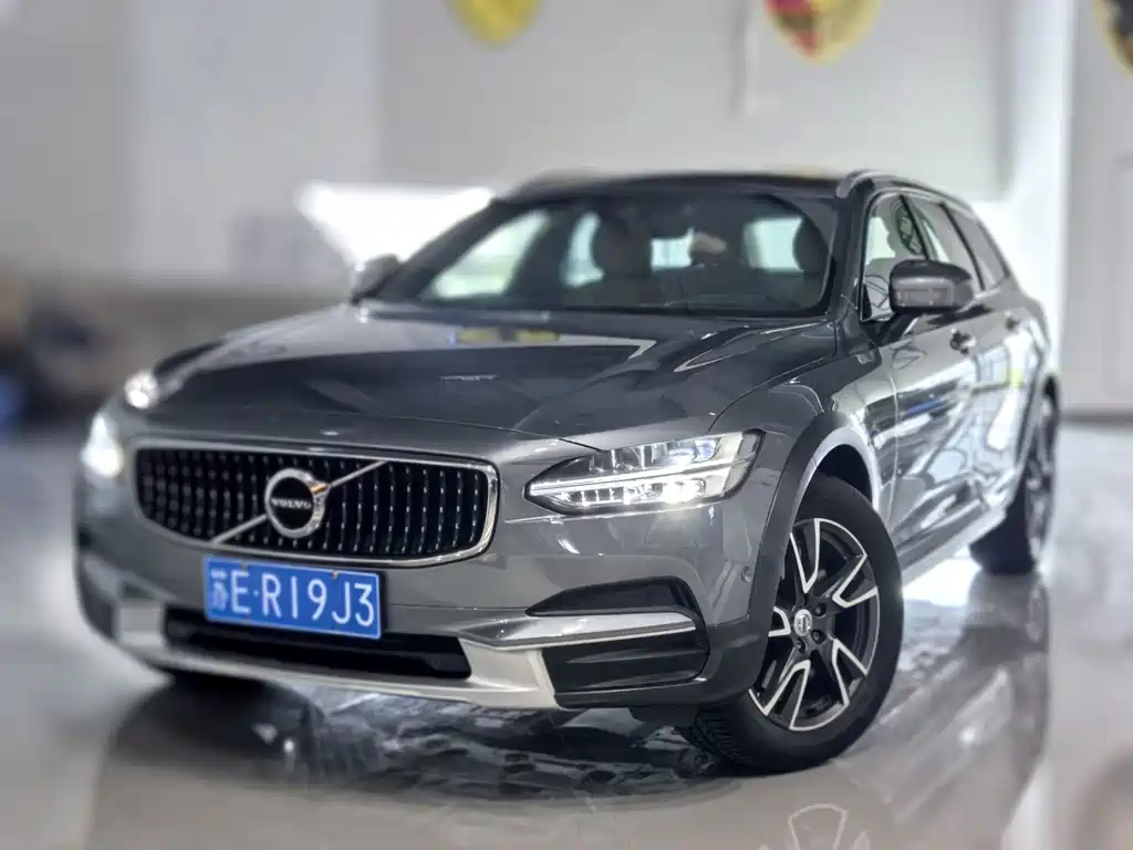 Volvo V90