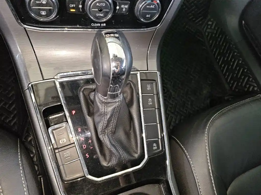 Volkswagen Passat — миниатюра 14