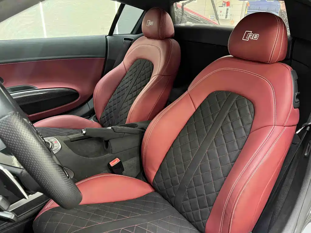 Audi R8 — миниатюра 28