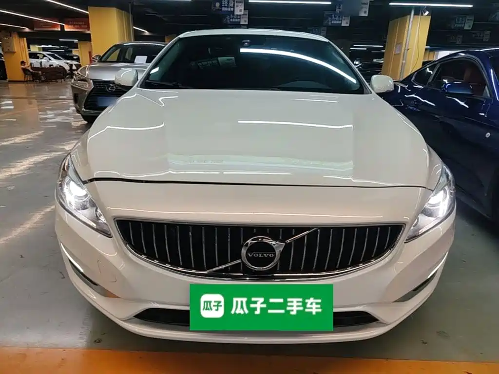 Volvo S60 — миниатюра 3