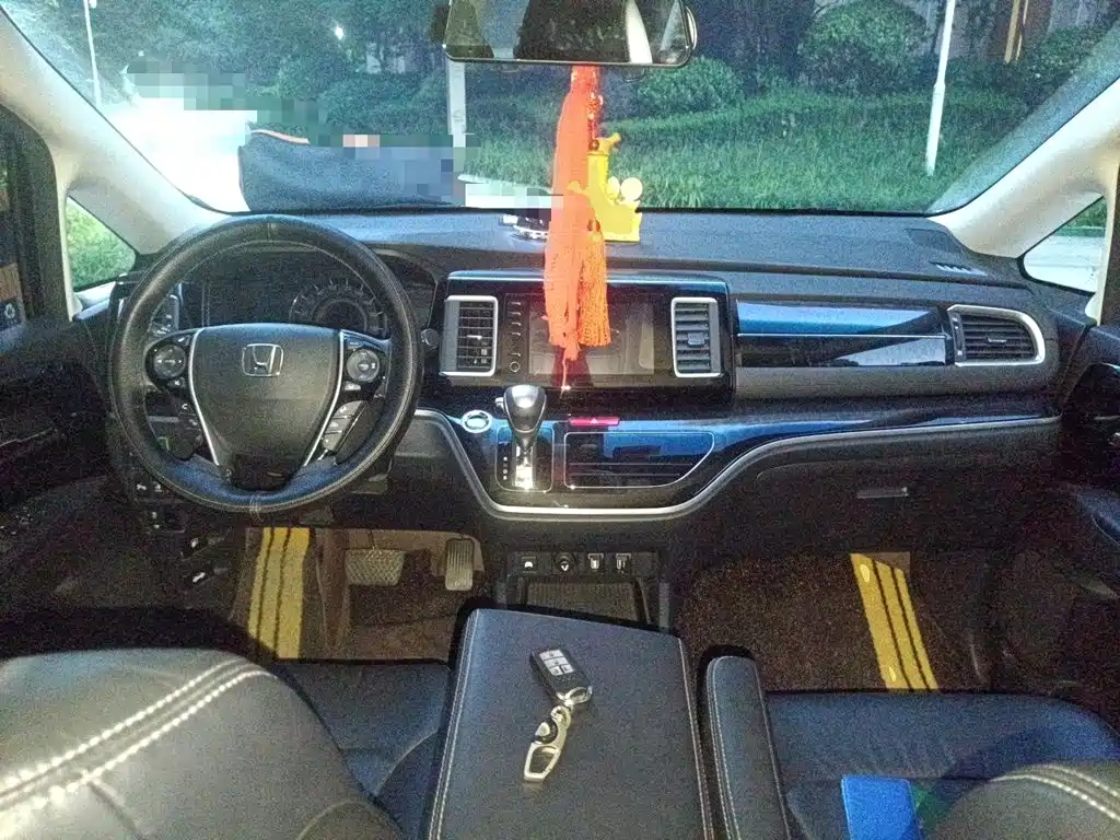 Honda Elysion — миниатюра 10