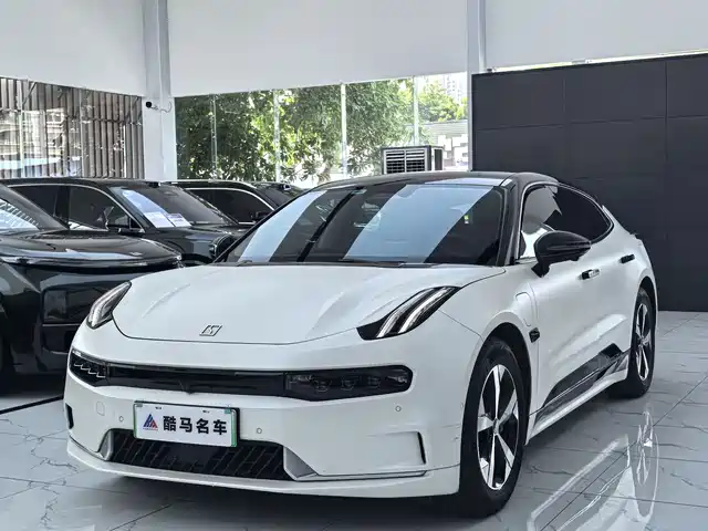 2023 Zeekr 001