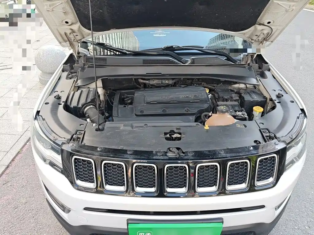 Jeep Compass — миниатюра 16